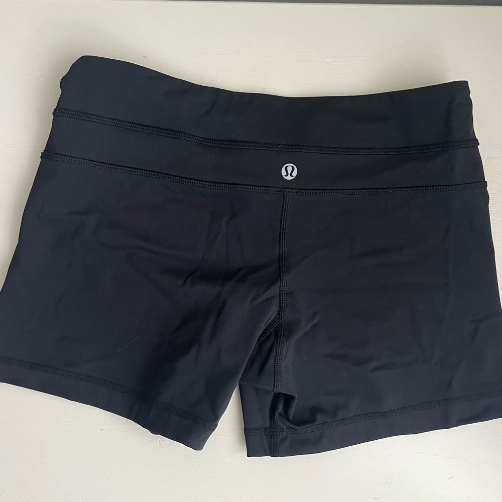 LULULEMON Shorts Size 8